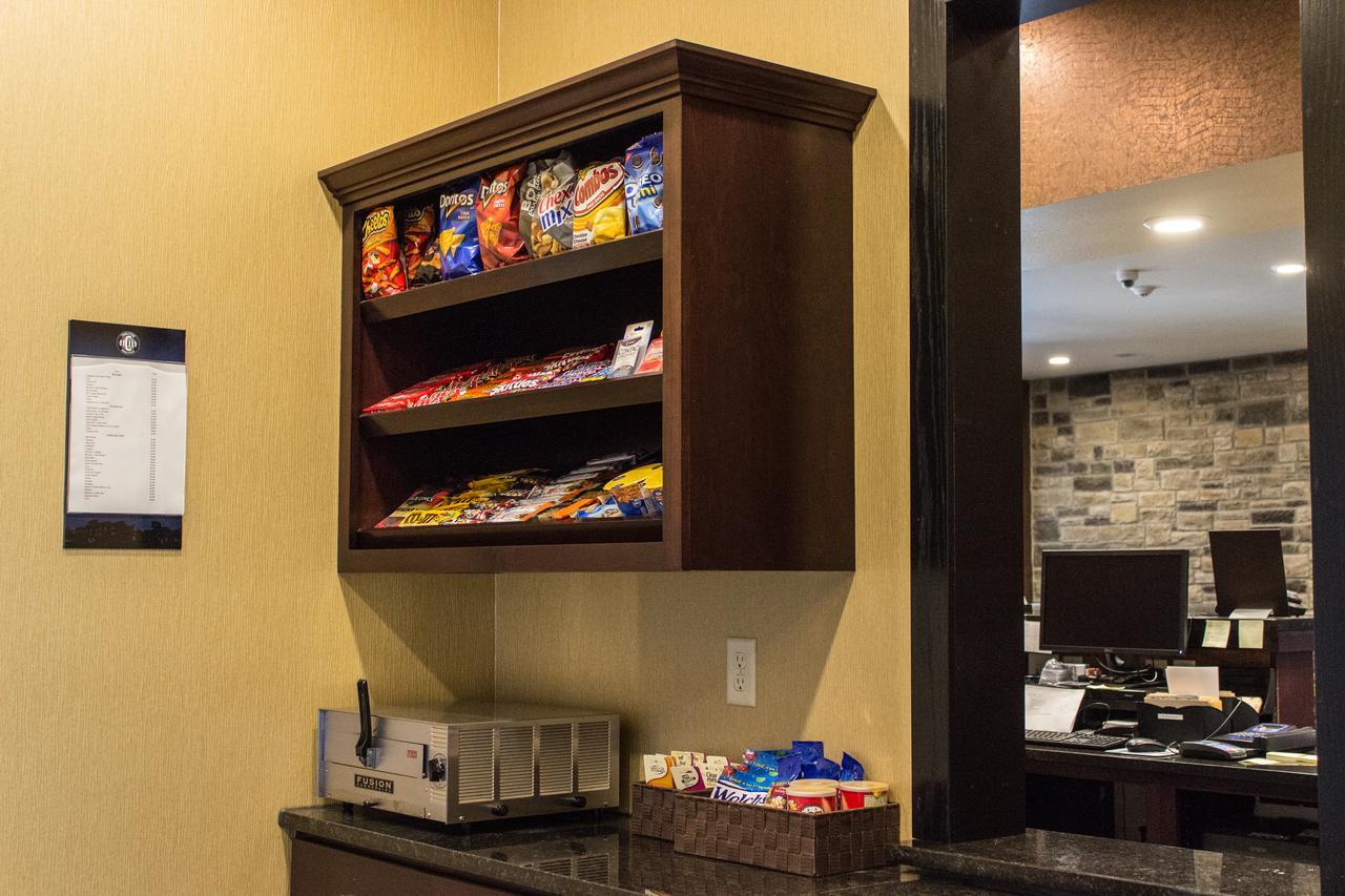 Cobblestone Hotel & Suites - Stevens Point Kültér fotó