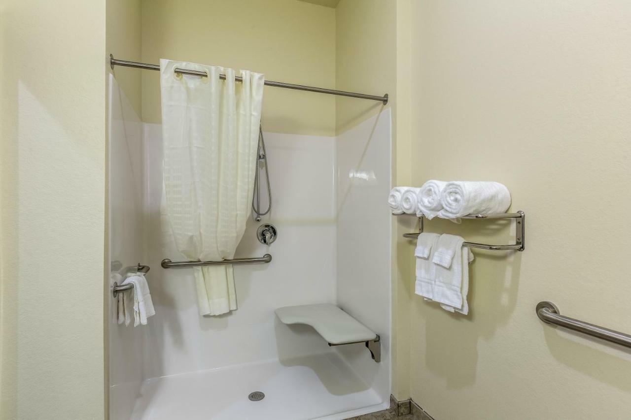 Cobblestone Hotel & Suites - Stevens Point Kültér fotó
